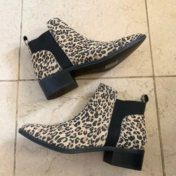 Dolce Vita 6 Tristan Ankle Chelsea Boots Booties Suede Leopard Animal Print NEW - Picture 4 of 11